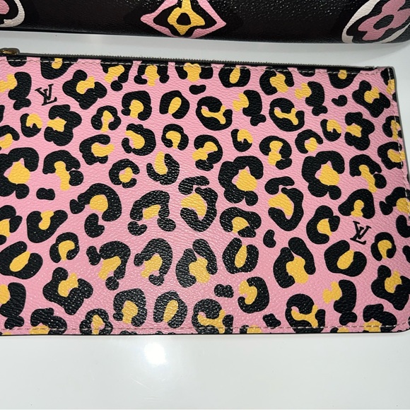 Louis Vuitton Wild at Heart Neverfull MM - Picture 4 of 15